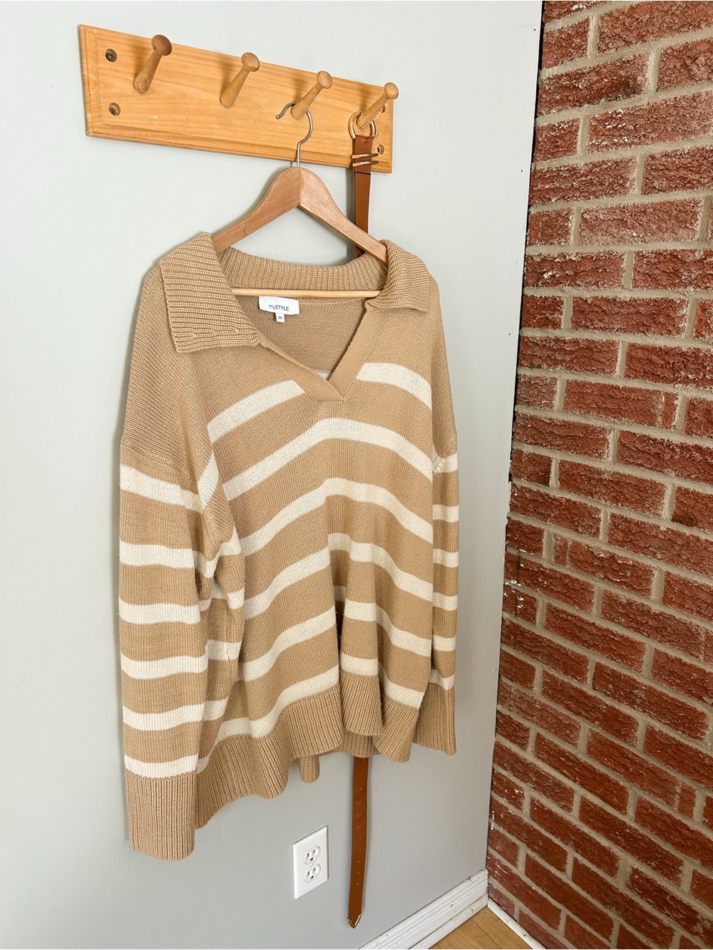 Wilfred Striped Beige V‑Neck Collared Sweater